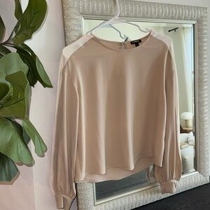 Express Top with Puffed Button Sleeves